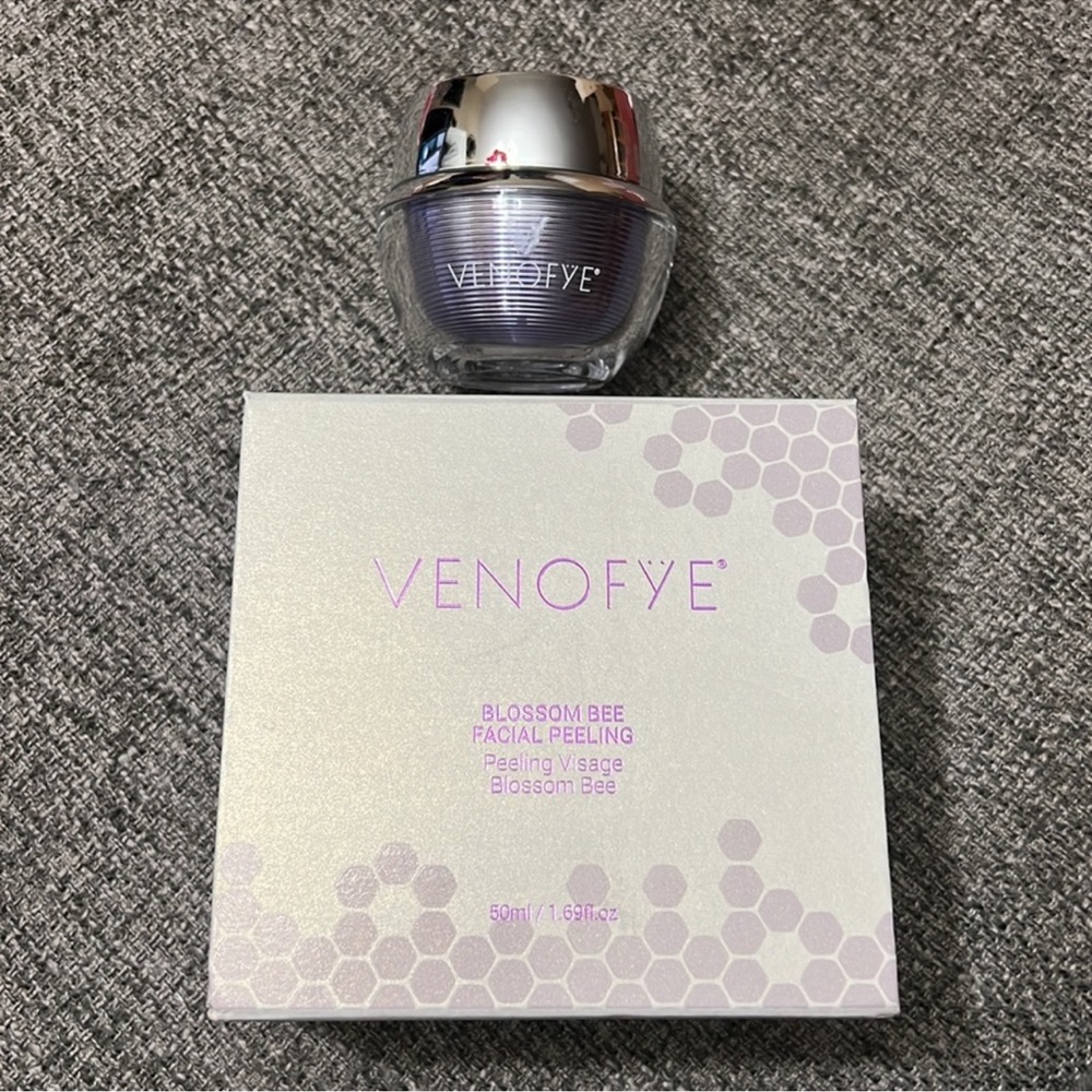 Venofye Blossom Bee Facial Peeling
